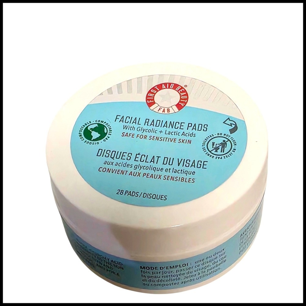First Aid Beauty Facial Radiance Pads 28 Count Glycolic Lactic Acid Sensitive